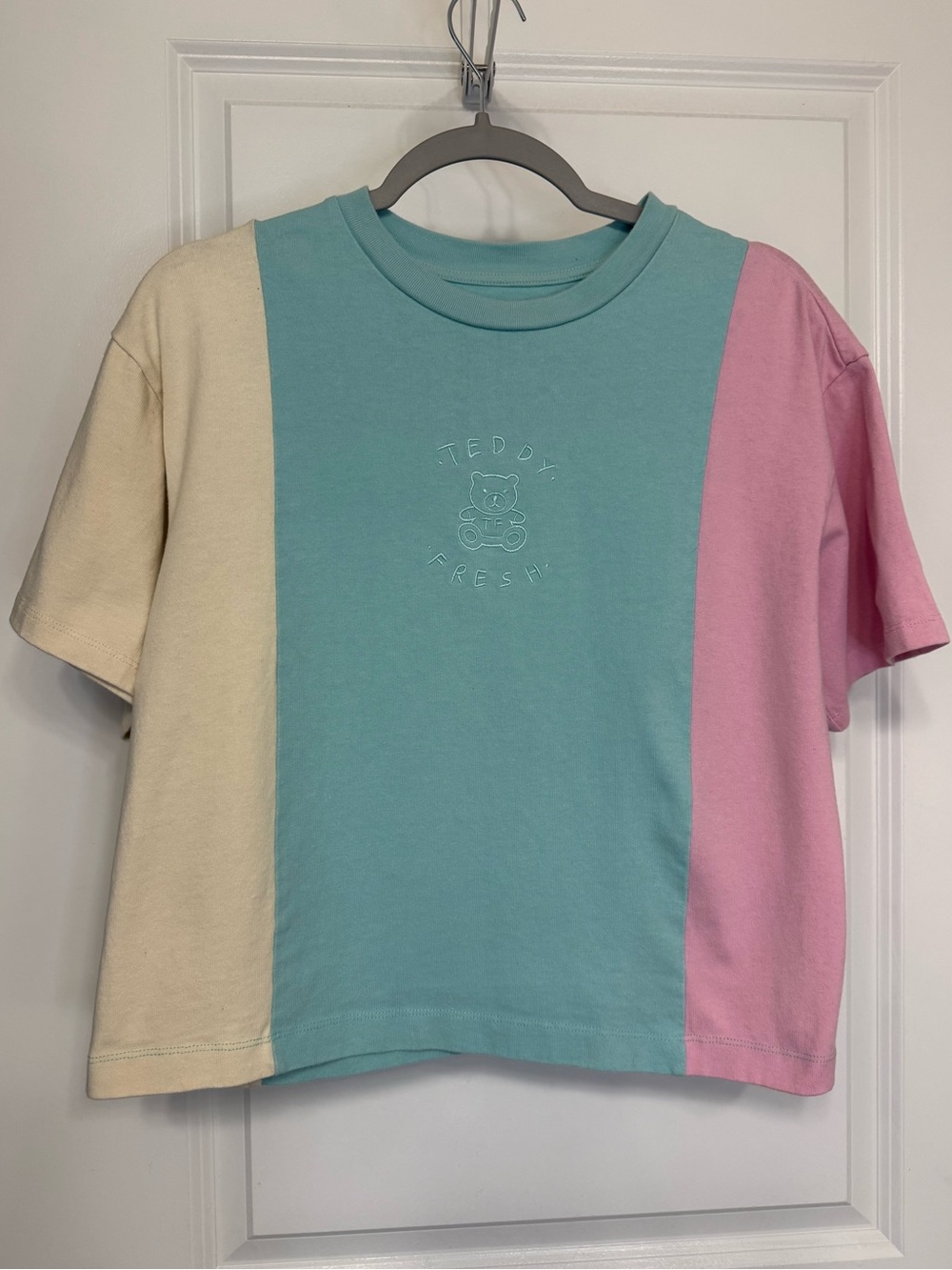 Teddy Fresh Colorblock Embroidered Bear Tee Size Medium